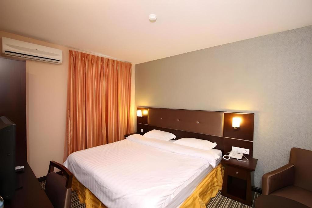 1 City Hotel Kota Kinabalu Ngoại thất bức ảnh