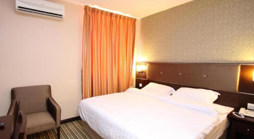 1 City Hotel Kota Kinabalu Ngoại thất bức ảnh