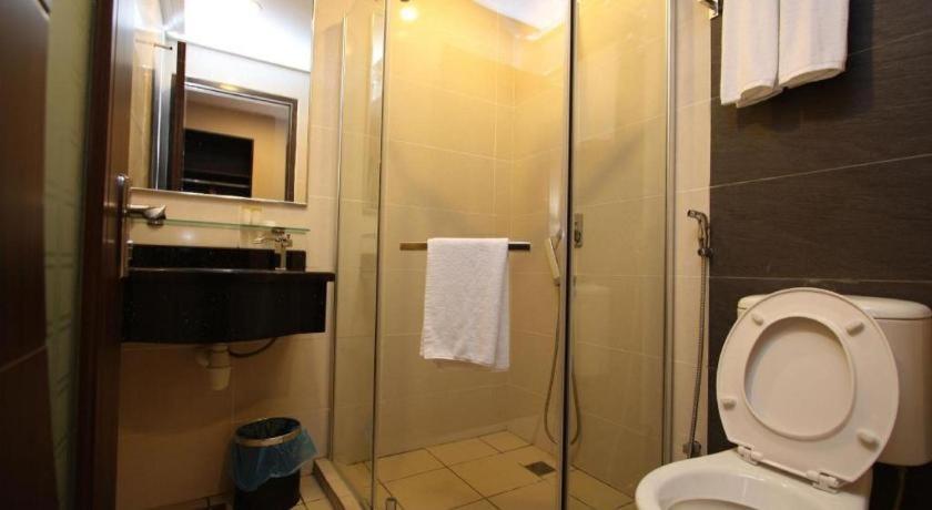 1 City Hotel Kota Kinabalu Ngoại thất bức ảnh
