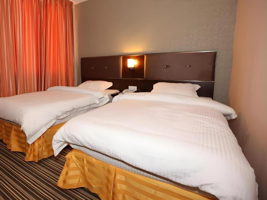 1 City Hotel Kota Kinabalu Ngoại thất bức ảnh