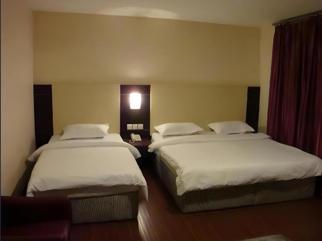 1 City Hotel Kota Kinabalu Ngoại thất bức ảnh